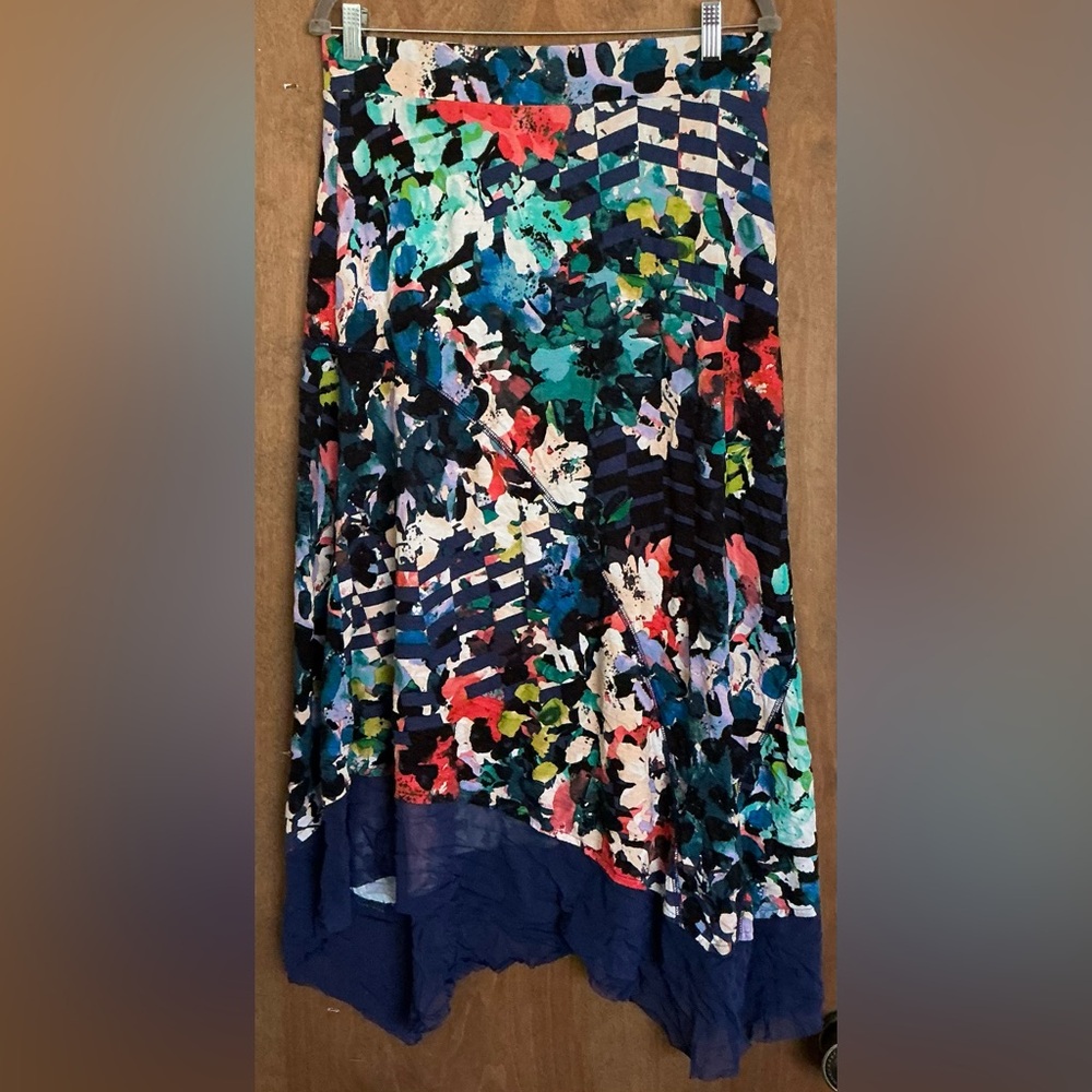 Cable & Gauge Pull On Stretch Skirt Asymmetrical Hem Artsy Multicolor Blue L